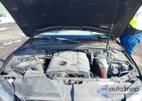 2011 Audi A4 2.0T Premium z USA, uszkodzony, nr VIN WAUSFAFL2BA080877